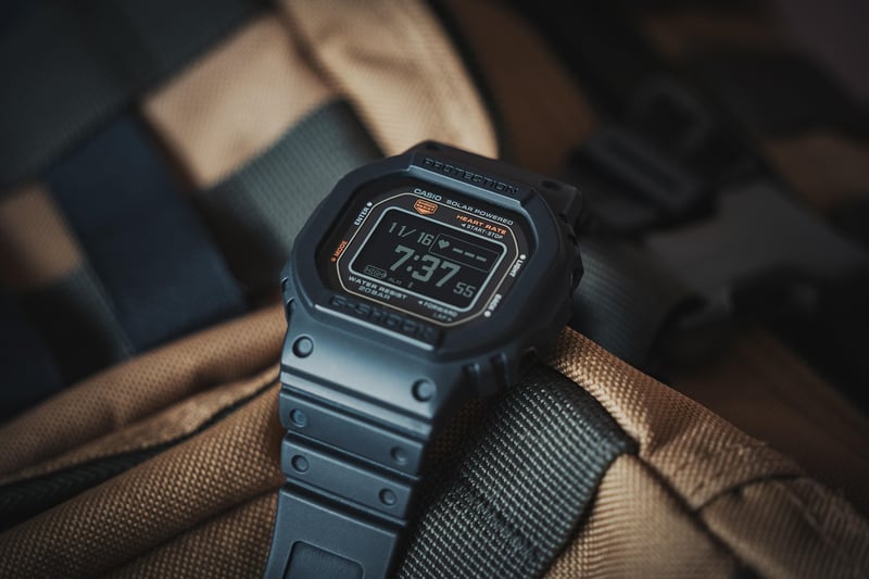 Smartwatch with Adventure Features